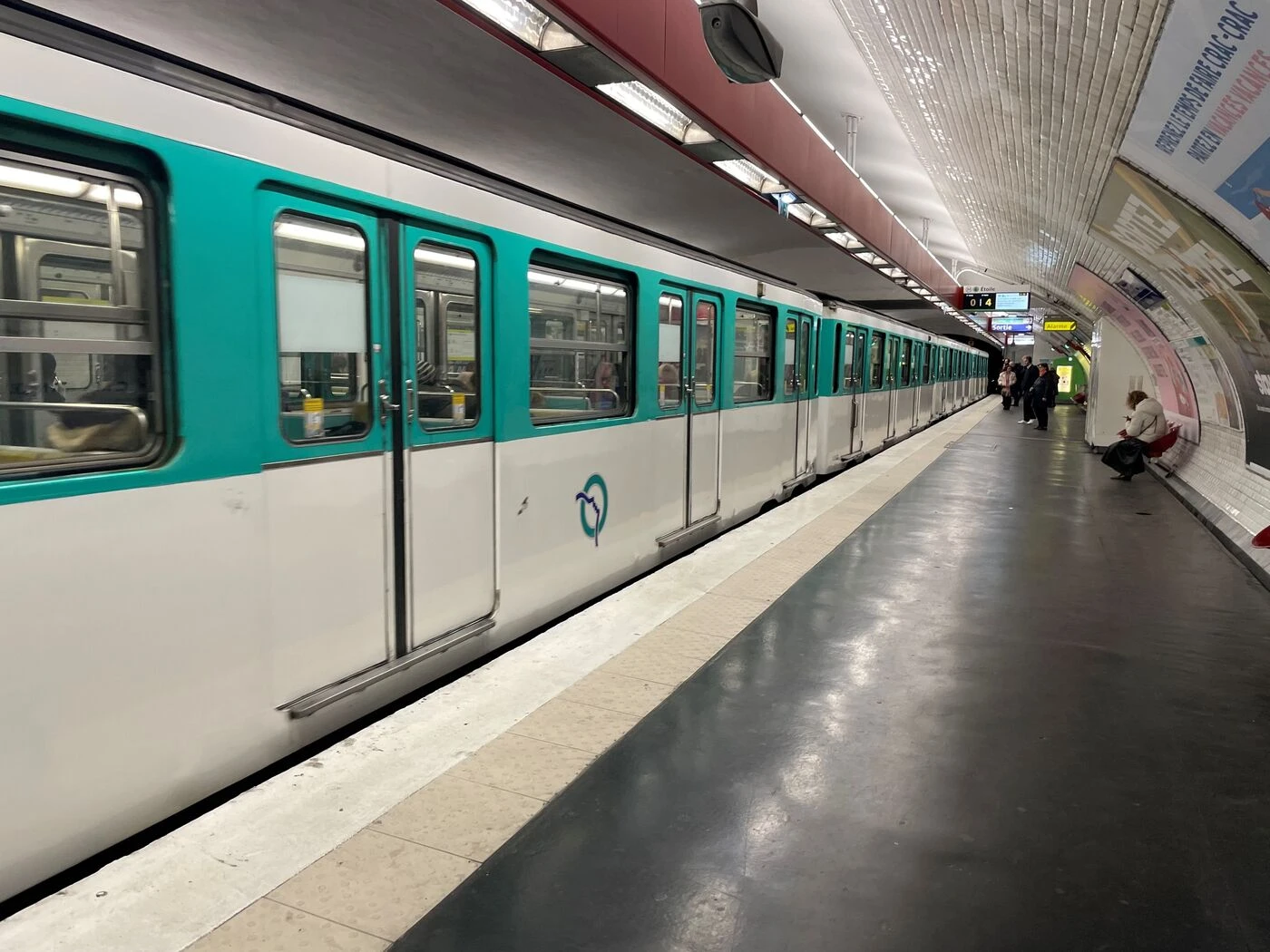 Ligne 6 du métro, RER A, C et D, lignes K, H et P… Les perturbations du week-end des 17 et 18 mai