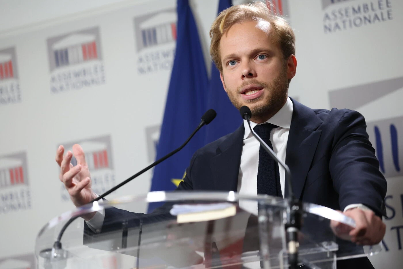 « Ni mariage, ni Pacs, ni concubinage » : à l’Assemblée, le député Alloncle mis hors de cause