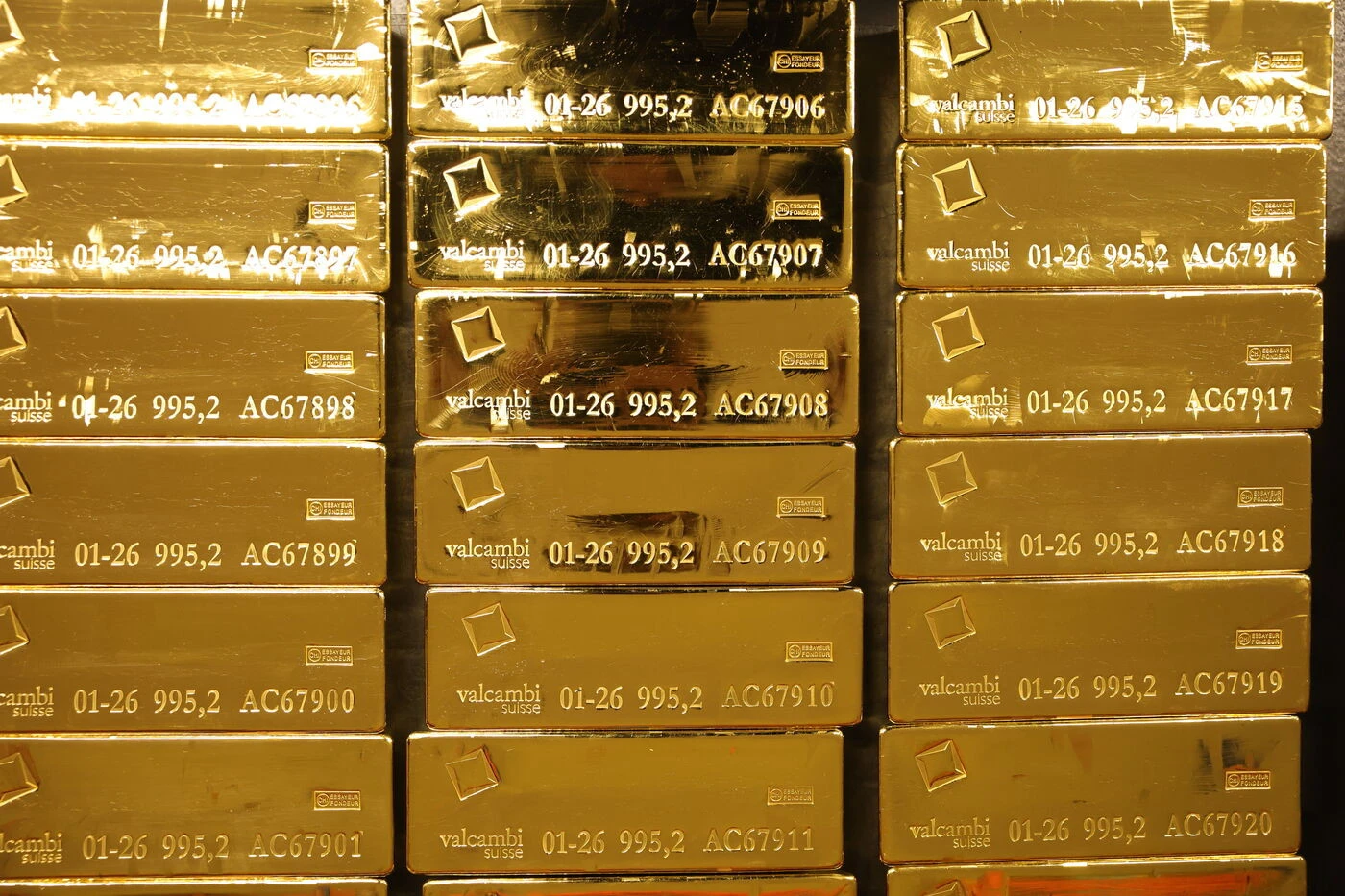 Aux États-Unis, un ancien haut responsable de la CIA cachait 300 lingots d’or chez lui, d’une valeur de 40 millions de dollars