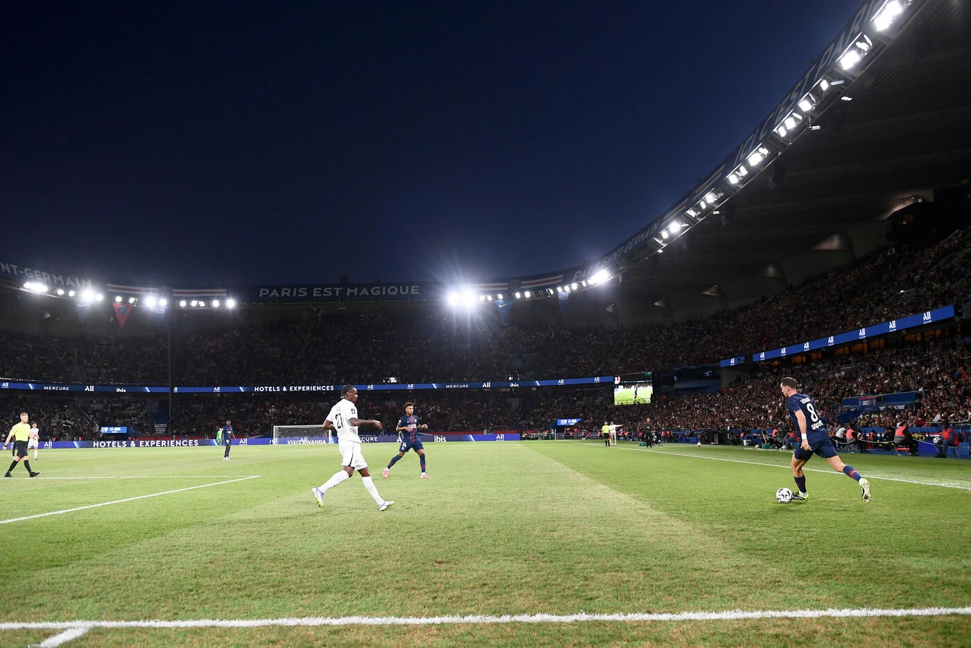 PSG : pourquoi la pelouse du Parc était en mauvais état contre Angers (et pourquoi ça devrait aller mieux)