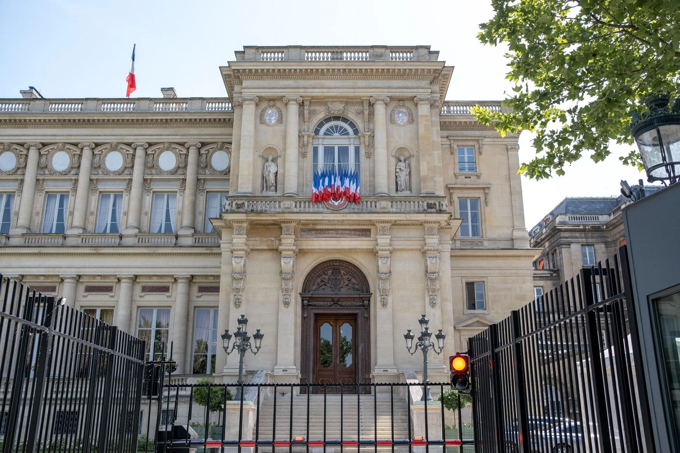 « On sait ce que vous faites » : campagne de Macron, TV5 Monde... la France condamne les cyberattaques russes