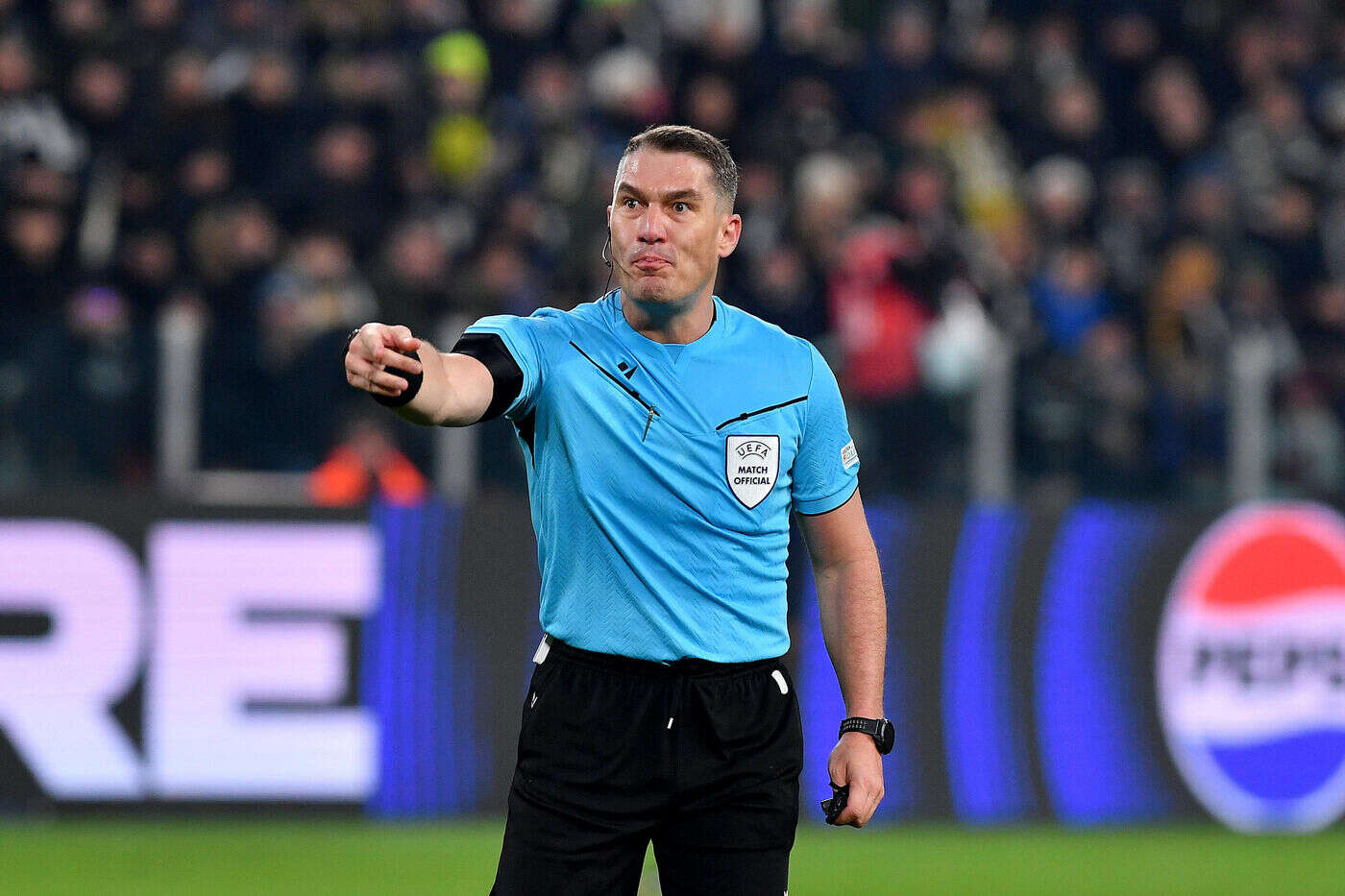 Liverpool-PSG : qui est Istvan Kovacs, l’arbitre roumain désigné pour le 8e de finale retour de Ligue des champions ?