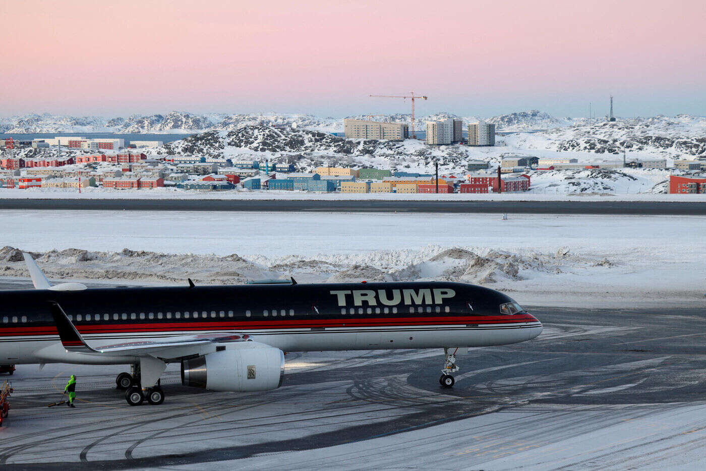 Annexion du Groenland : les partis politiques locaux dénoncent à l’unisson le « comportement inacceptable » de Trump