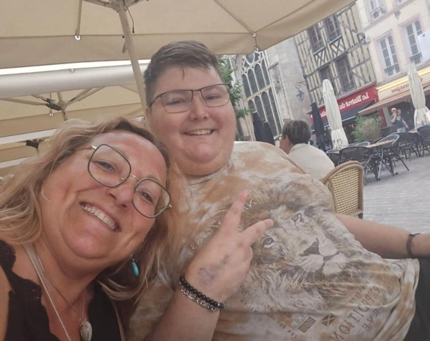 « Le cancer a gagné, aidez-moi à réaliser mes rêves » : l’appel poignant de Jules, atteint de leucémie