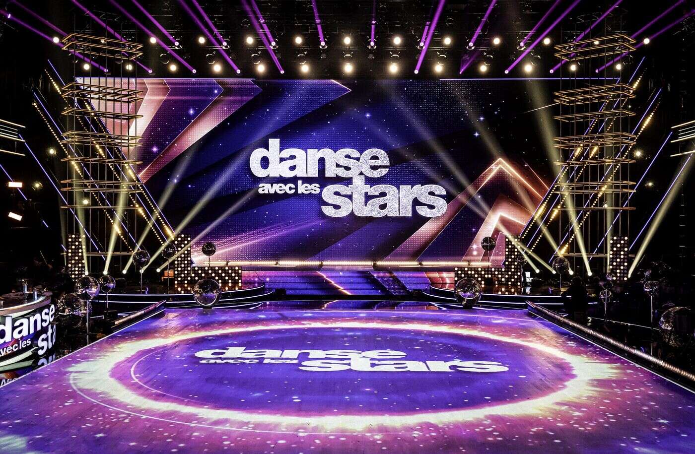 « Danse avec les stars » 2025 : Lénie déjà première, Nelson Monfort bon dernier… Les temps forts de la soirée