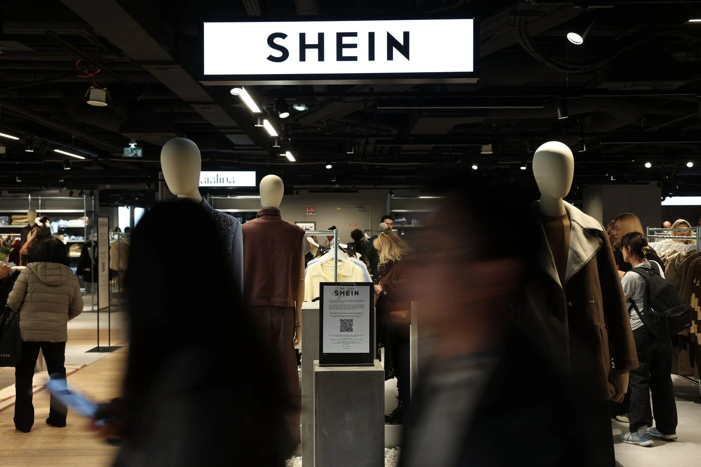 Malgré la menace d’une suspension, Shein ouvrira bien des boutiques le 18 novembre à Dijon et Reims, le 21 à Grenoble