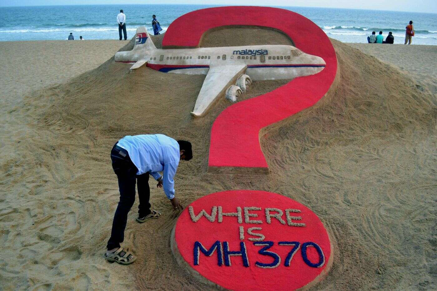 Disparition du vol MH370 : les recherches pour retrouver l’avion de la Malaysia Airlines ont repris