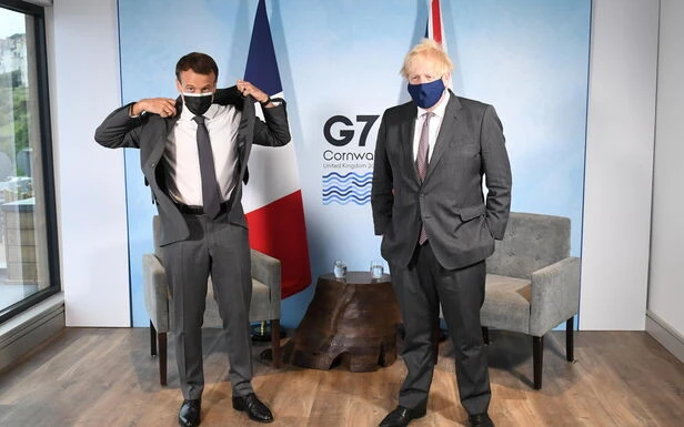 «C’était tendu» : au G7, la guerre des saucisses entre Macron et Johnson