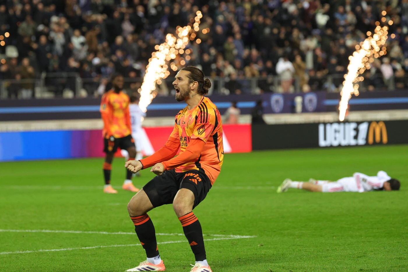« Ce sont des émotions à vivre en tant que footballeur » : dans les coulisses de la remontada du Paris FC contre Lyon