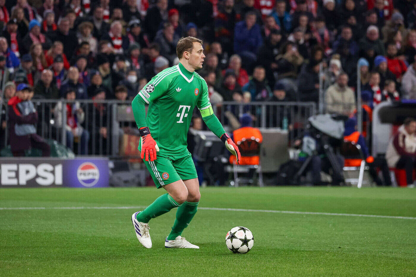 Bayern-PSG : Manuel Neuer a réussi plus de dribbles que Bradley Barcola et Ousmane Dembélé réunis