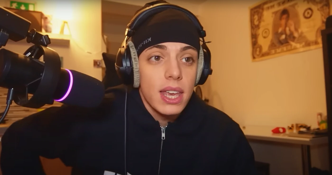 « À bientôt les frérots » : Anyme, le streamer touche-à-tout, met sa carrière entre parenthèses