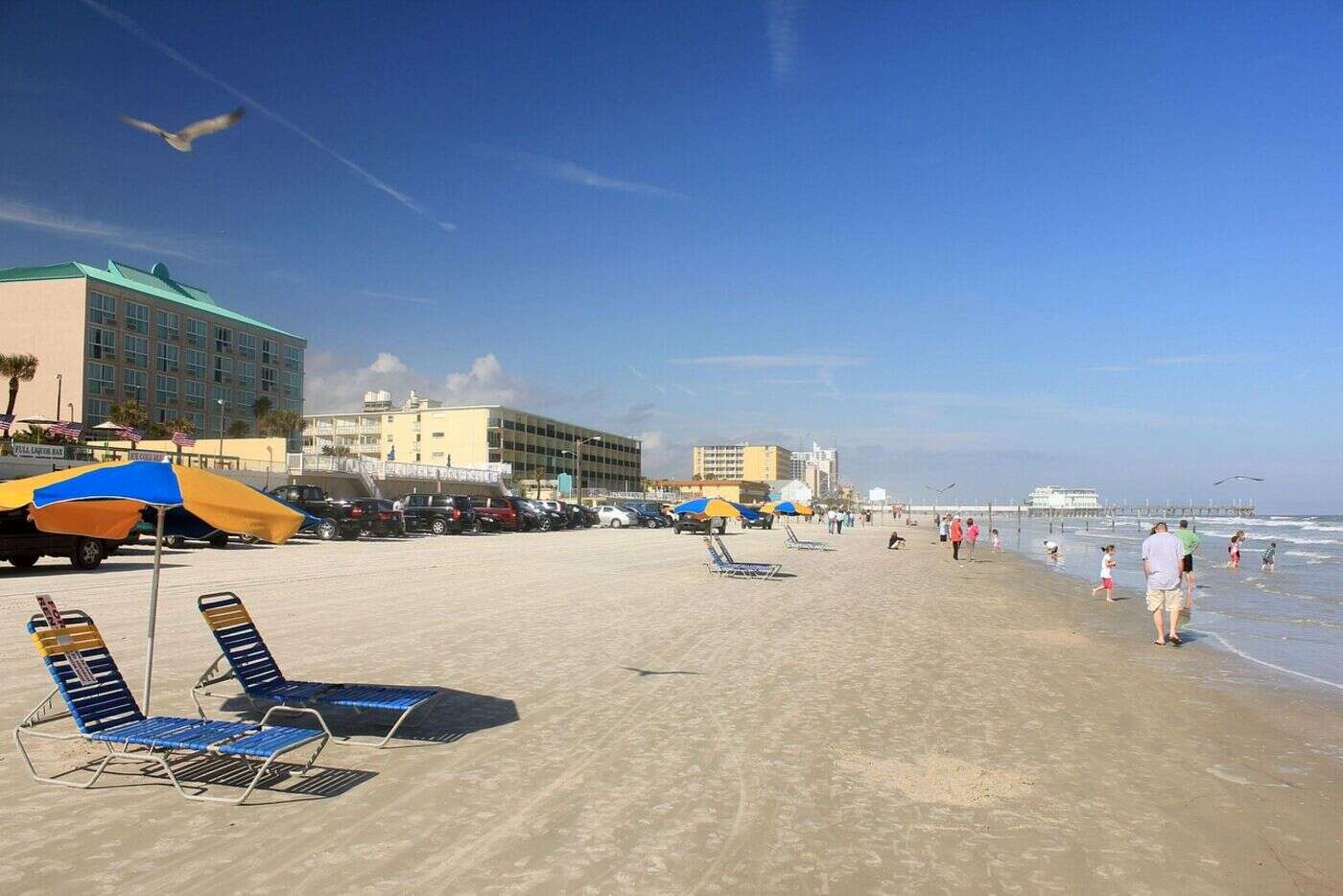 « Elle lui a roulé sur la tête » : une touriste blessée par une voiture sur une plage en Floride