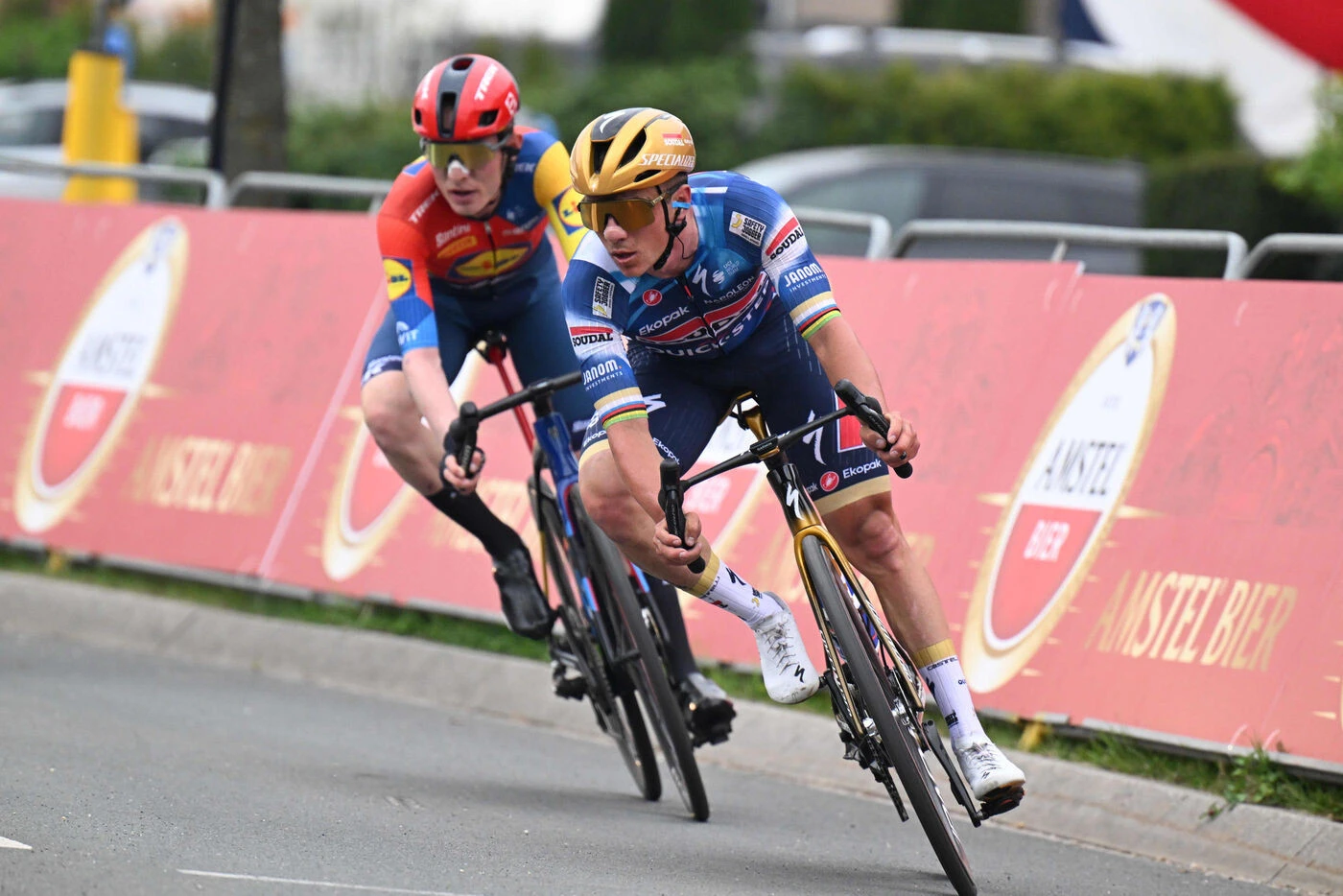 « Sans ma chute, je gagne en solitaire » : Remco Evenepoel ne digère pas sa 3e place sur l’Amstel Gold Race