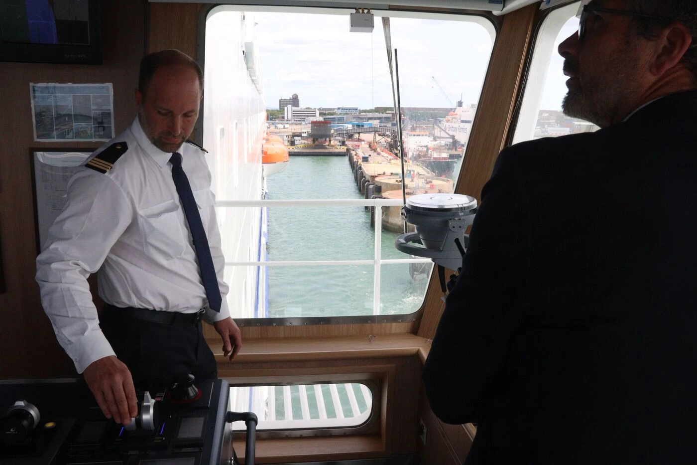 « Surprenant de ne pas avoir de bruit ni de vibrations » : bienvenue à bord du Guillaume de Normandie, plus grand ferry hybride d’Europe
