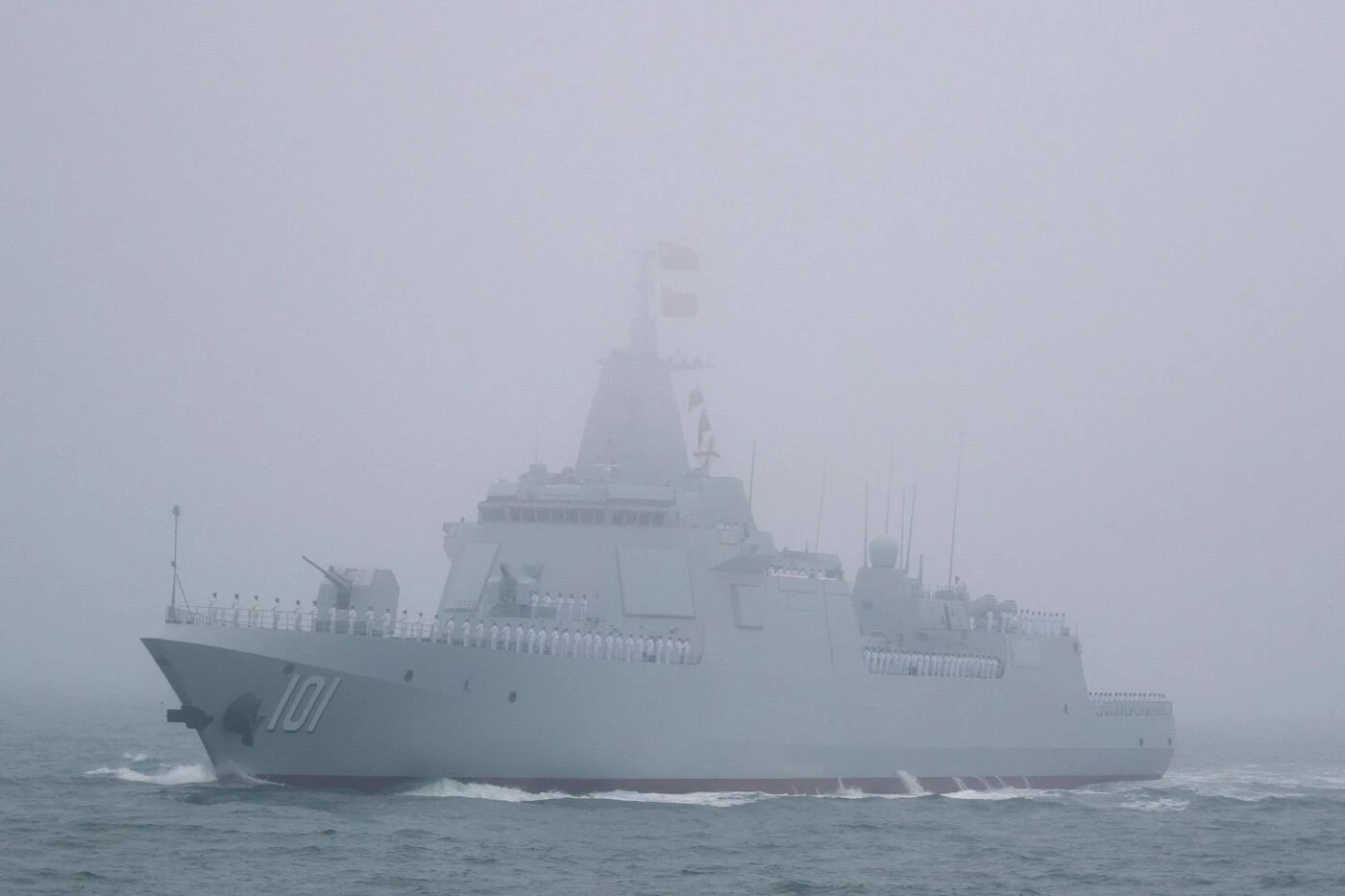 Des missions « inexpliquées et inédites » du navire de guerre « le plus puissant » de la Chine inquiètent la Nouvelle-Zélande