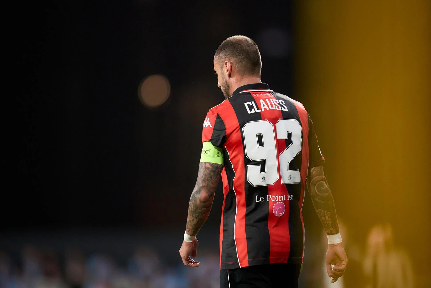 « Il est attendu sur le terrain » : blessure au genou, prolongation automatique… Que se passe-t-il avec Jonathan Clauss à Nice ?