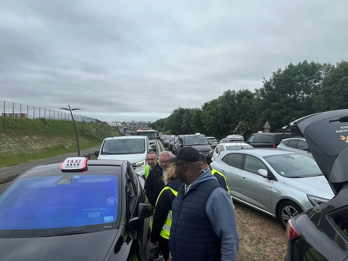 Barrage filtrant des taxis de l’Oise à l’aéroport de Paris-Beauvais : « on ne fait pas ça par gaieté de cœur »