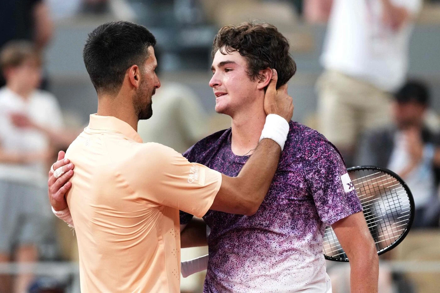 Roland-Garros : nouveau tremblement de terre après l’élimination de Novak Djokovic, battu par le Brésilien Fonseca