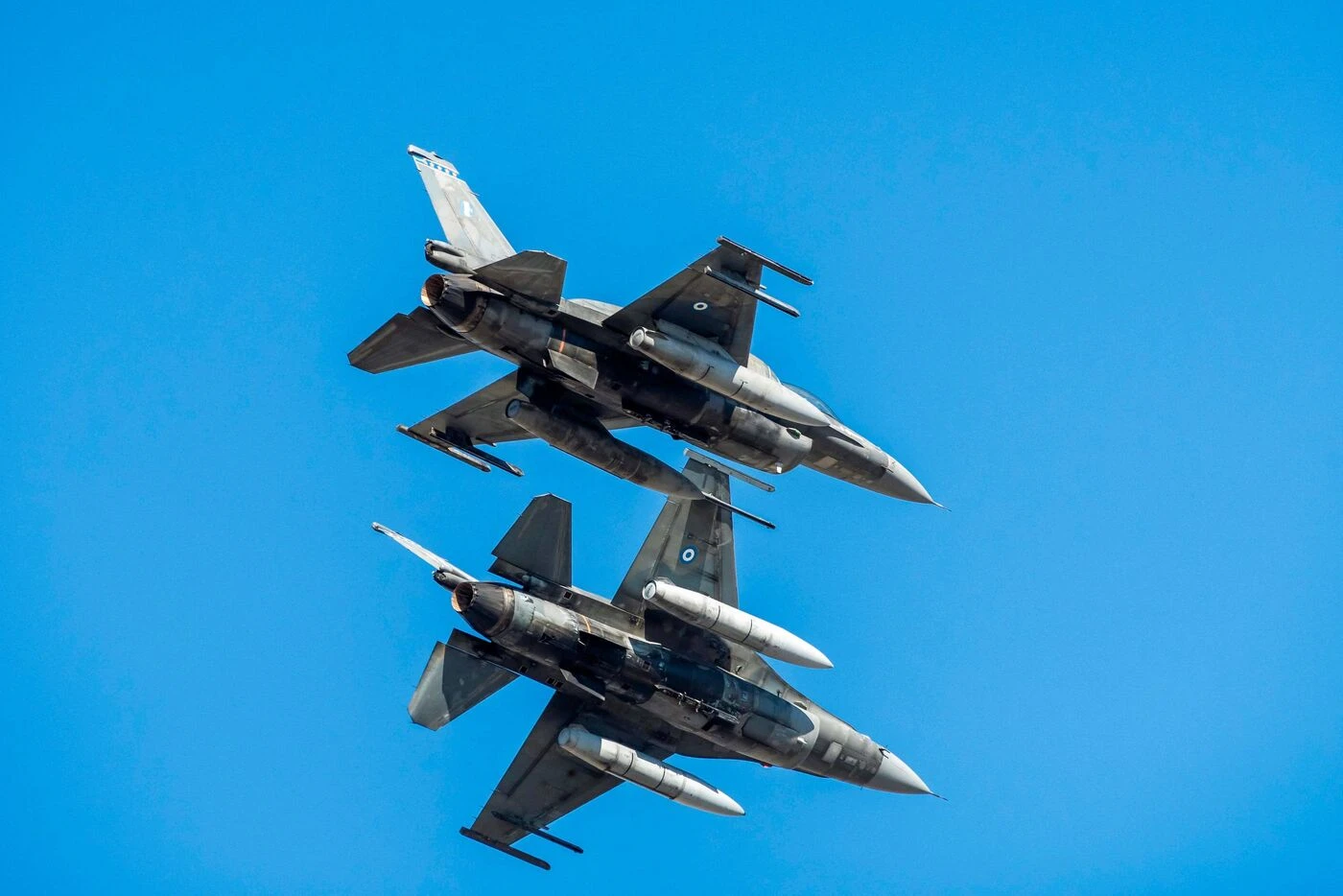 Des chasseurs F-16 lancés dans « des raids aériens complexes » : l’armée française lance son opération « Volfa-25 »