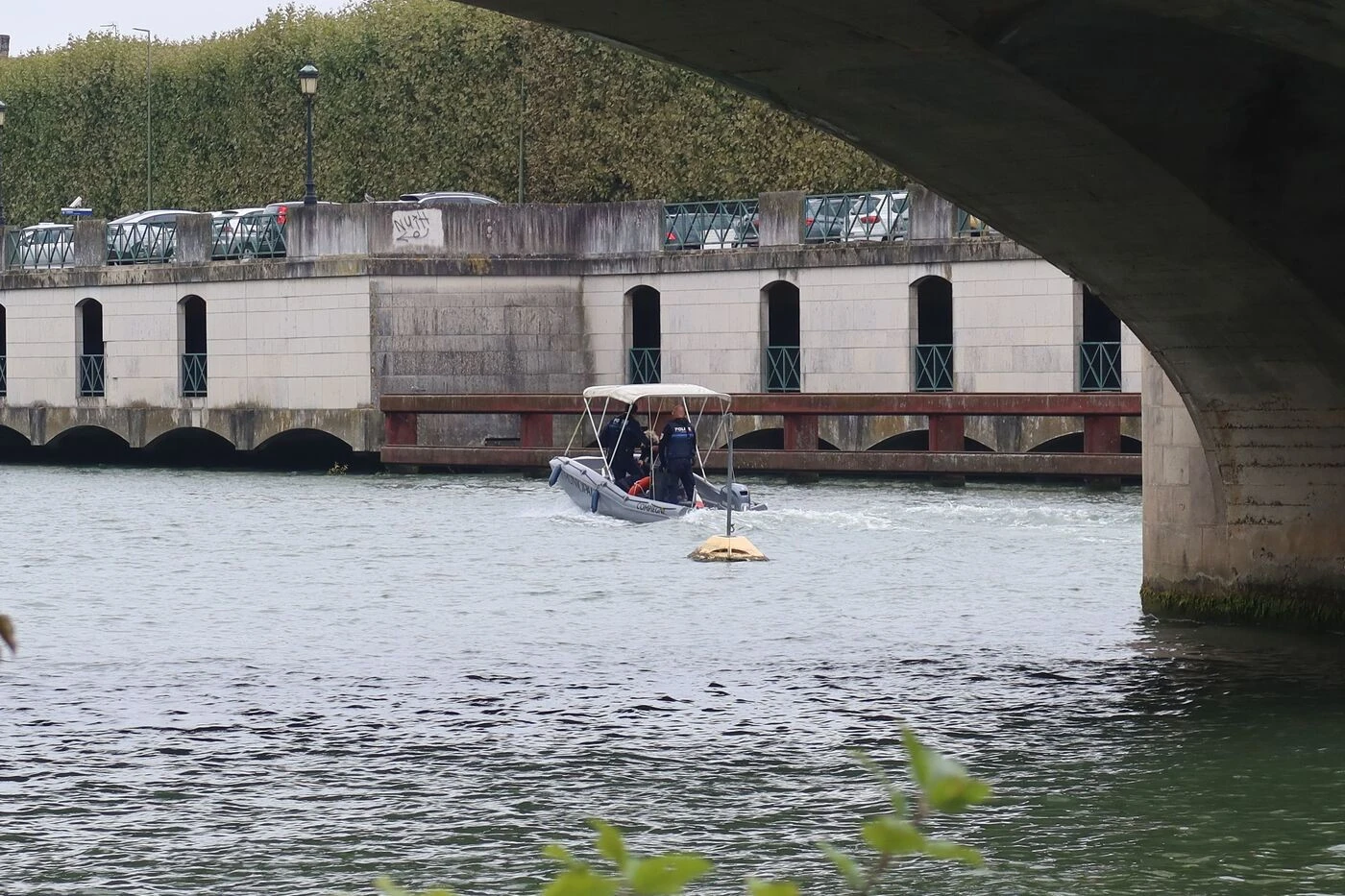 Sauvée par des policiers, une jeune femme s’était jetée dans l’Oise pour échapper à son violeur