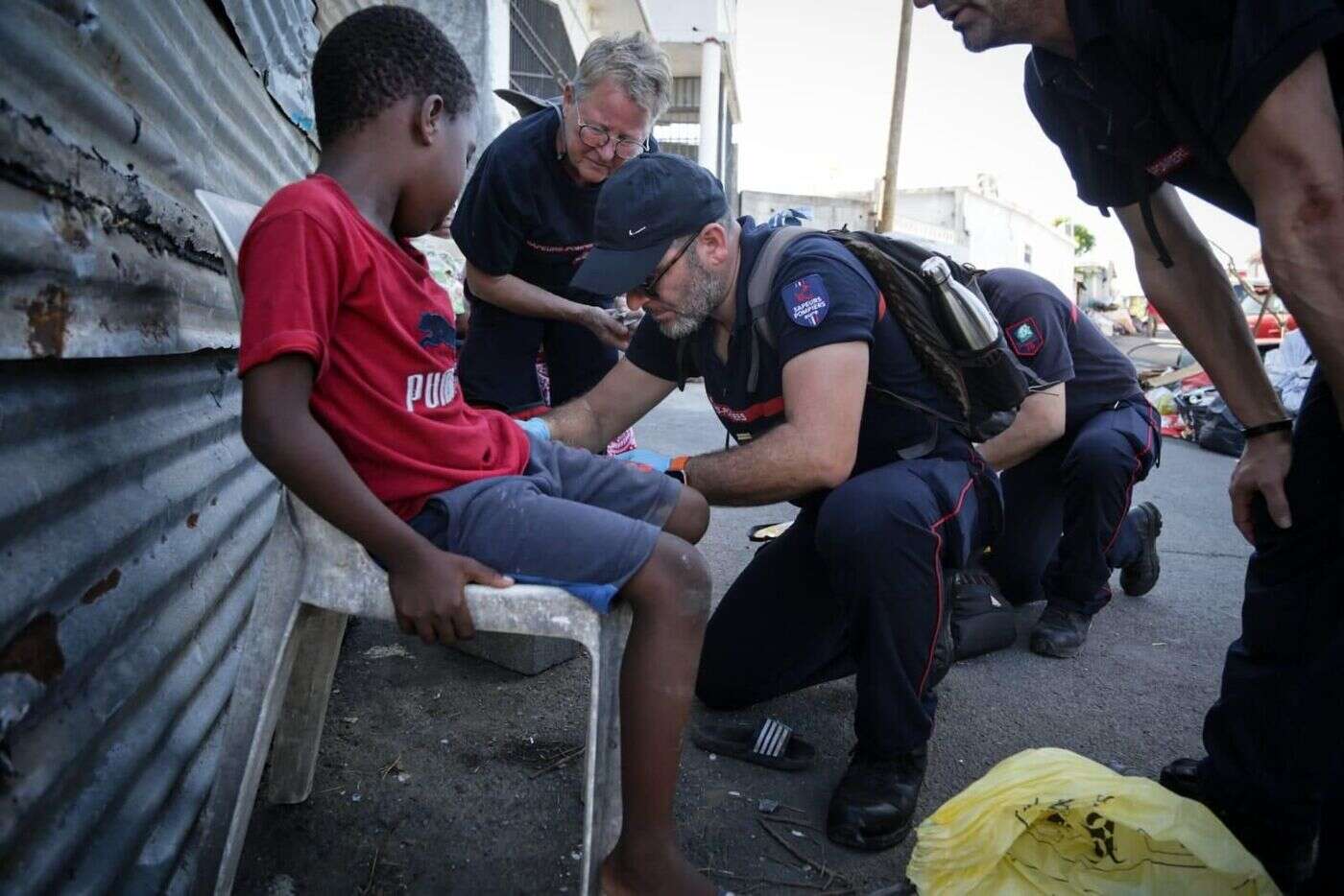 Trois sapeurs-pompiers de l’Eure au secours de la population à Mayotte : « Ils se sont très vite reconstruit un toit »