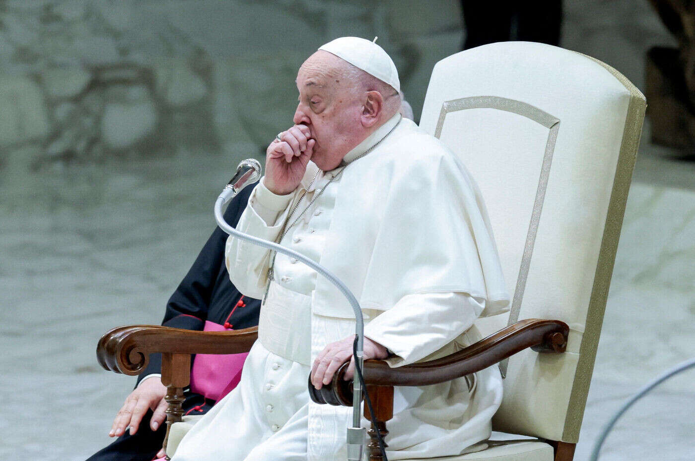 Le pape François victime de deux crises respiratoires « aiguës », annonce le Vatican