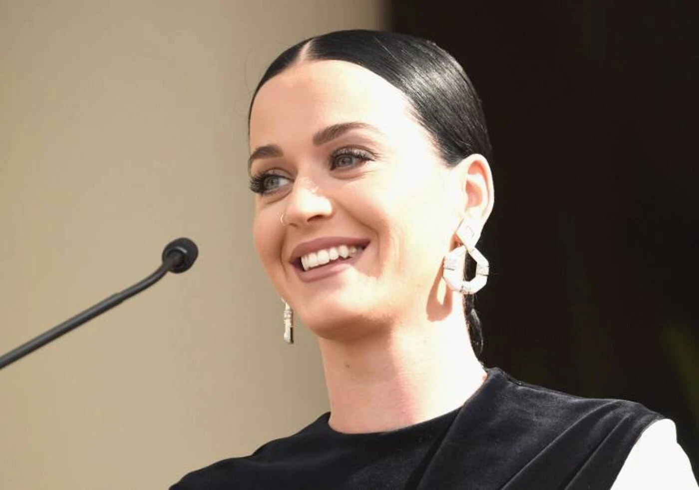 Katy Perry et Justin Trudeau aperçus enlacés sur le yacht de la chanteuse