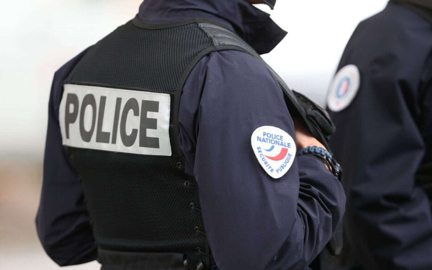 « Profonde émotion » dans le Nord après la mort d’un policier qui gardait un détenu à l’hôpital de Maubeuge