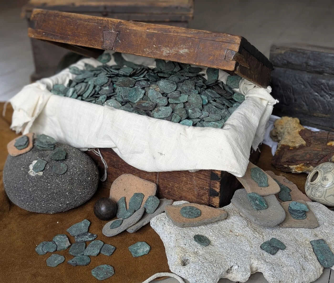 1 million d’euros en pièces d’or : un trésor « rare » découvert sur une épave espagnole plus de 300 ans après son naufrage