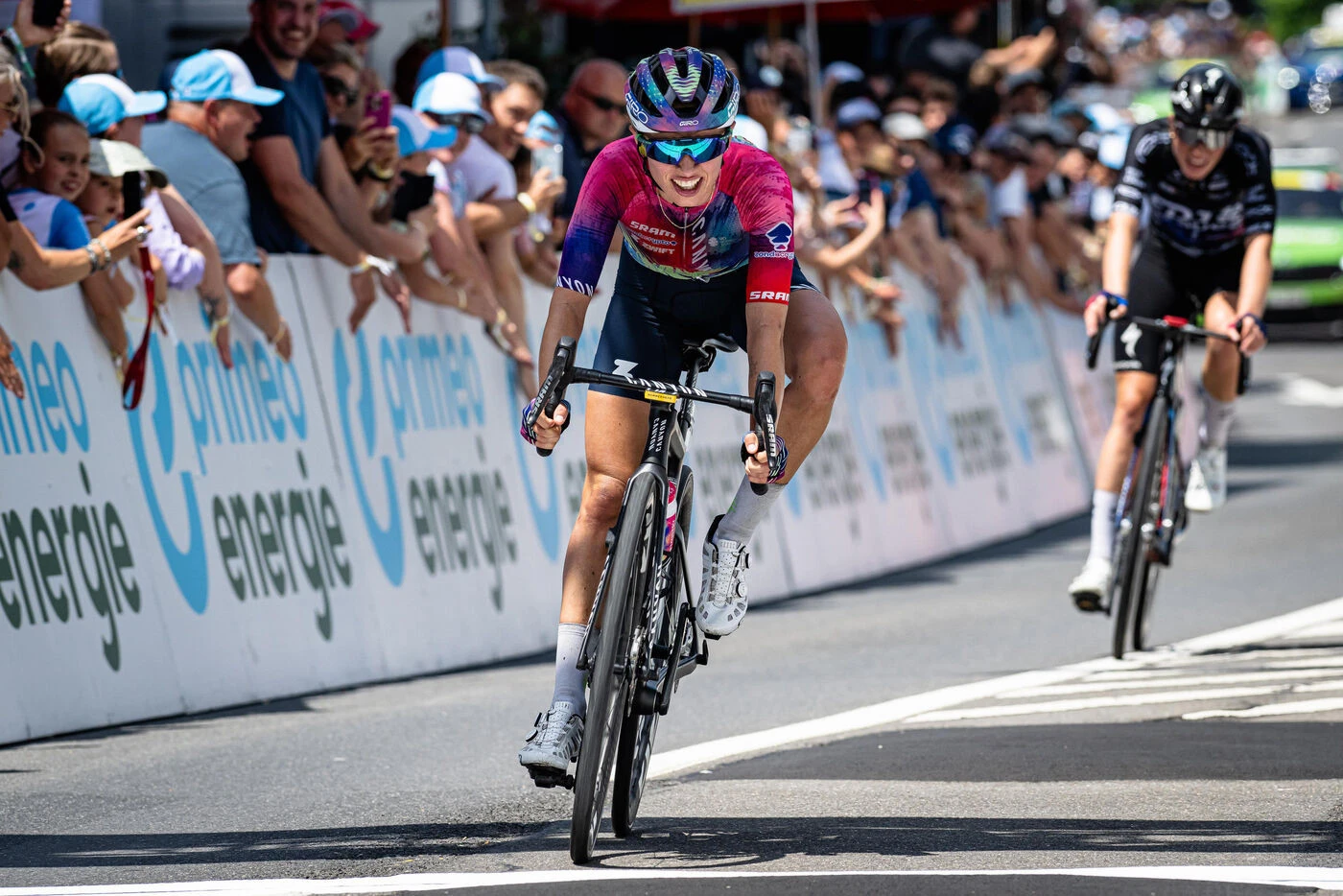 Cyclisme : cinq équipes disqualifiées du Tour de Romandie féminin sur fond de conflit au sujet de tracker GPS