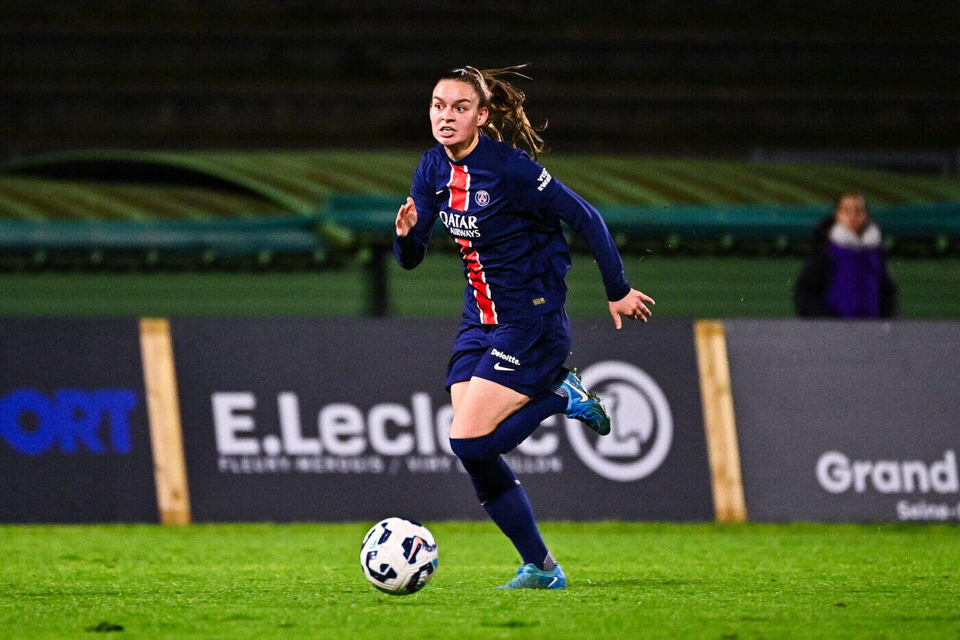 Le Mans-PSG féminin (0-4) : la vidéo du superbe but de Leuchter pour Paris, qualifié en demie de Coupe de France