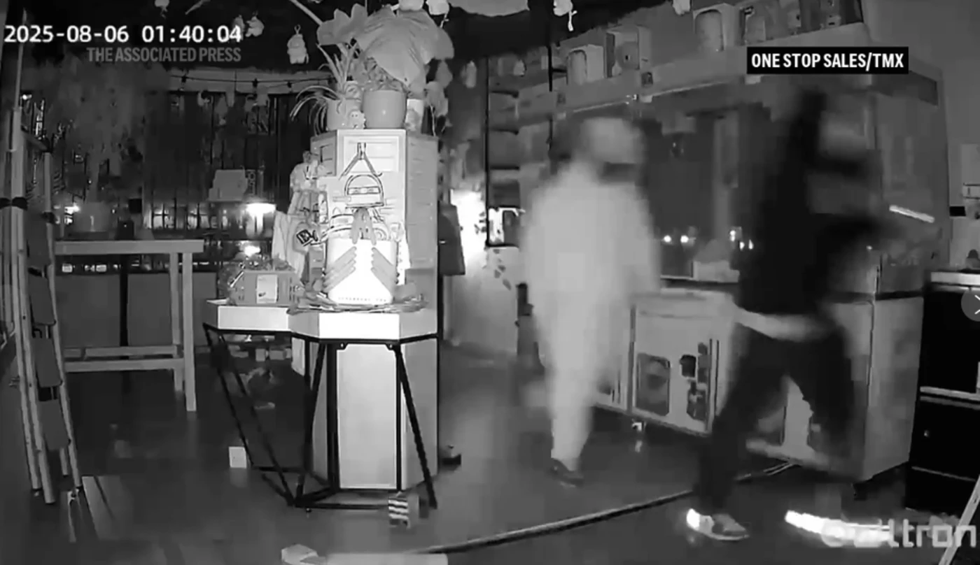 « Ils ont saccagé notre magasin » : des cambrioleurs volent pour 7000 dollars de peluches Labubu dans une boutique à Los Angeles
