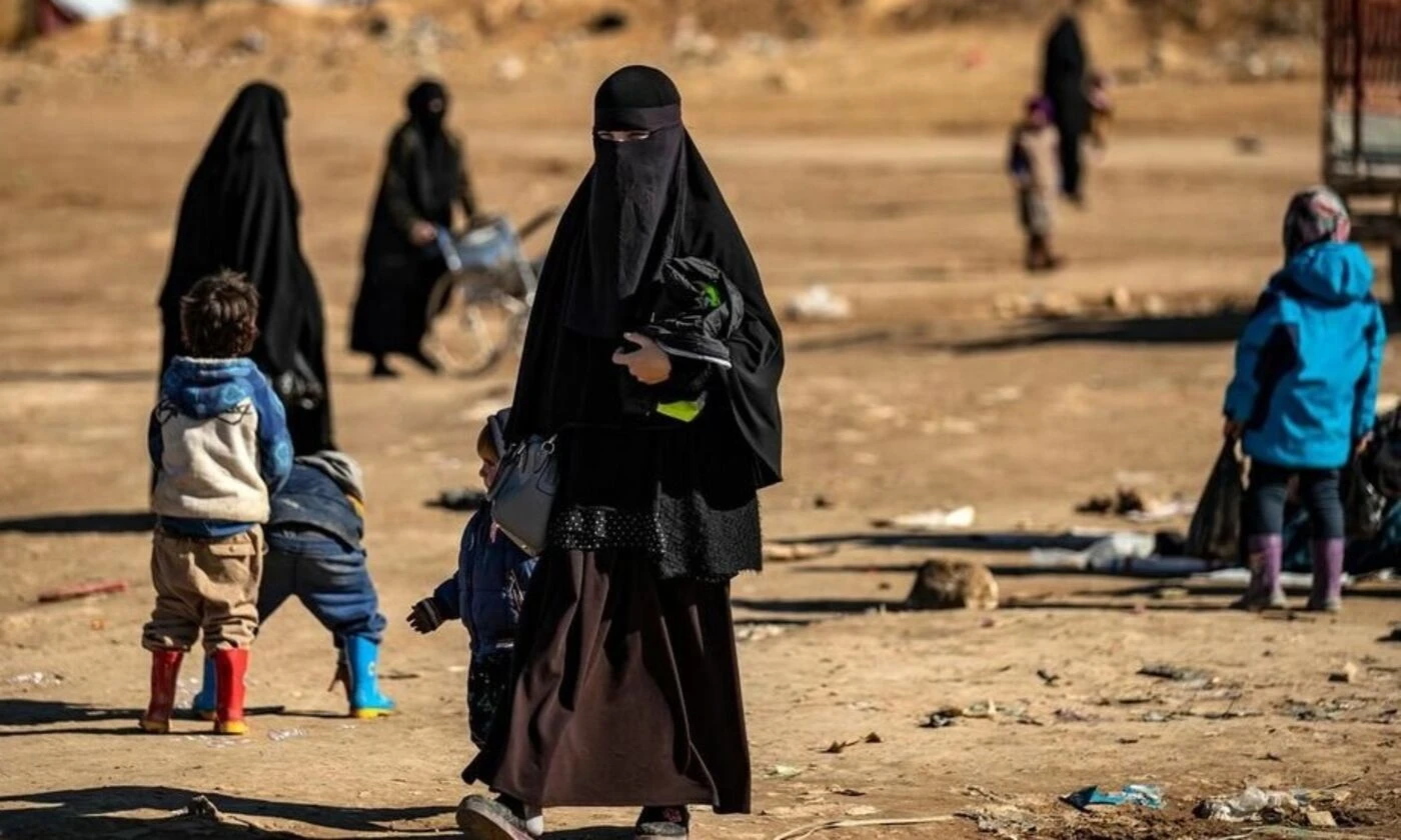 Syrie : la France rapatrie dix enfants et trois femmes qui vivaient dans le nord-est du pays