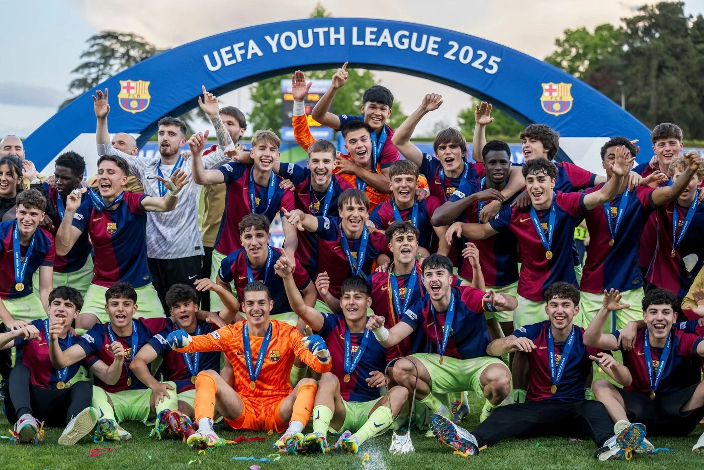 Youth League : facile vainqueur en finale, le FC Barcelone s’impose pour la 3e fois