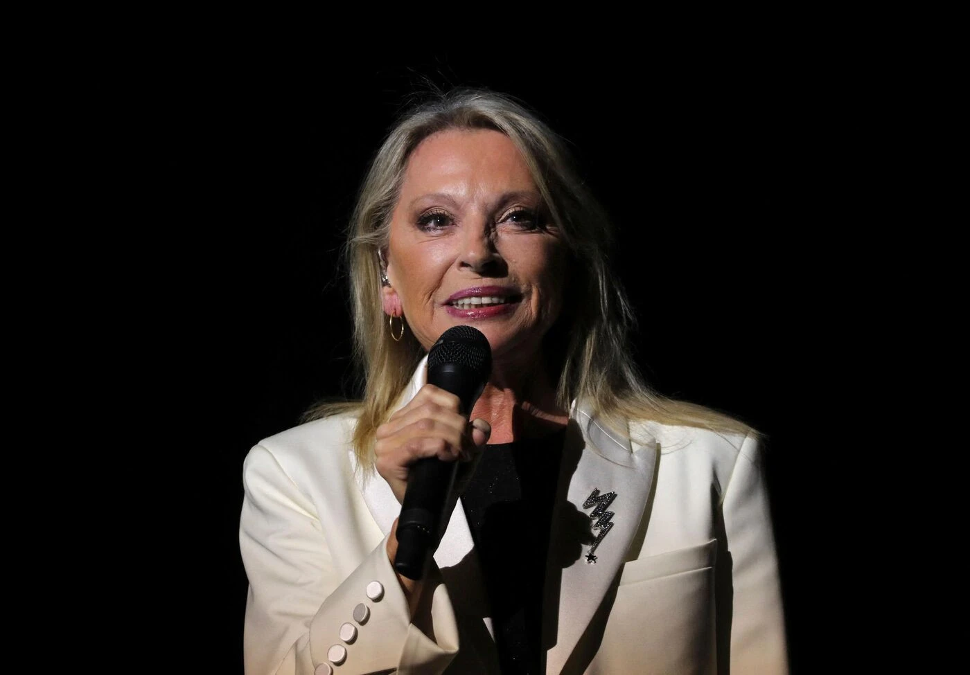 « Je vais mieux » : Véronique Sanson donne des nouvelles rassurantes après son hospitalisation en urgence