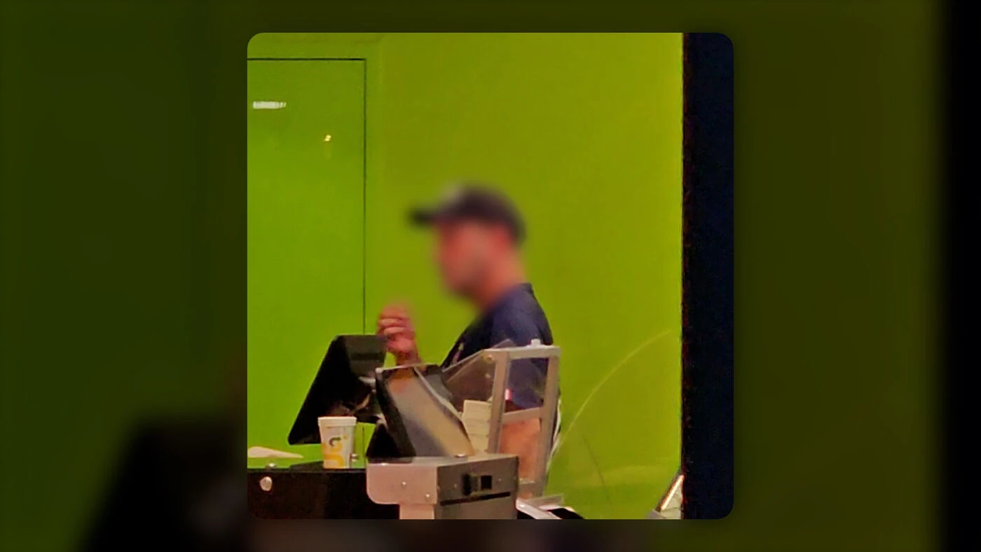 VIDÉO. Marseille : une famille de Parisiens portant des maillots du PSG exfiltrée par la police