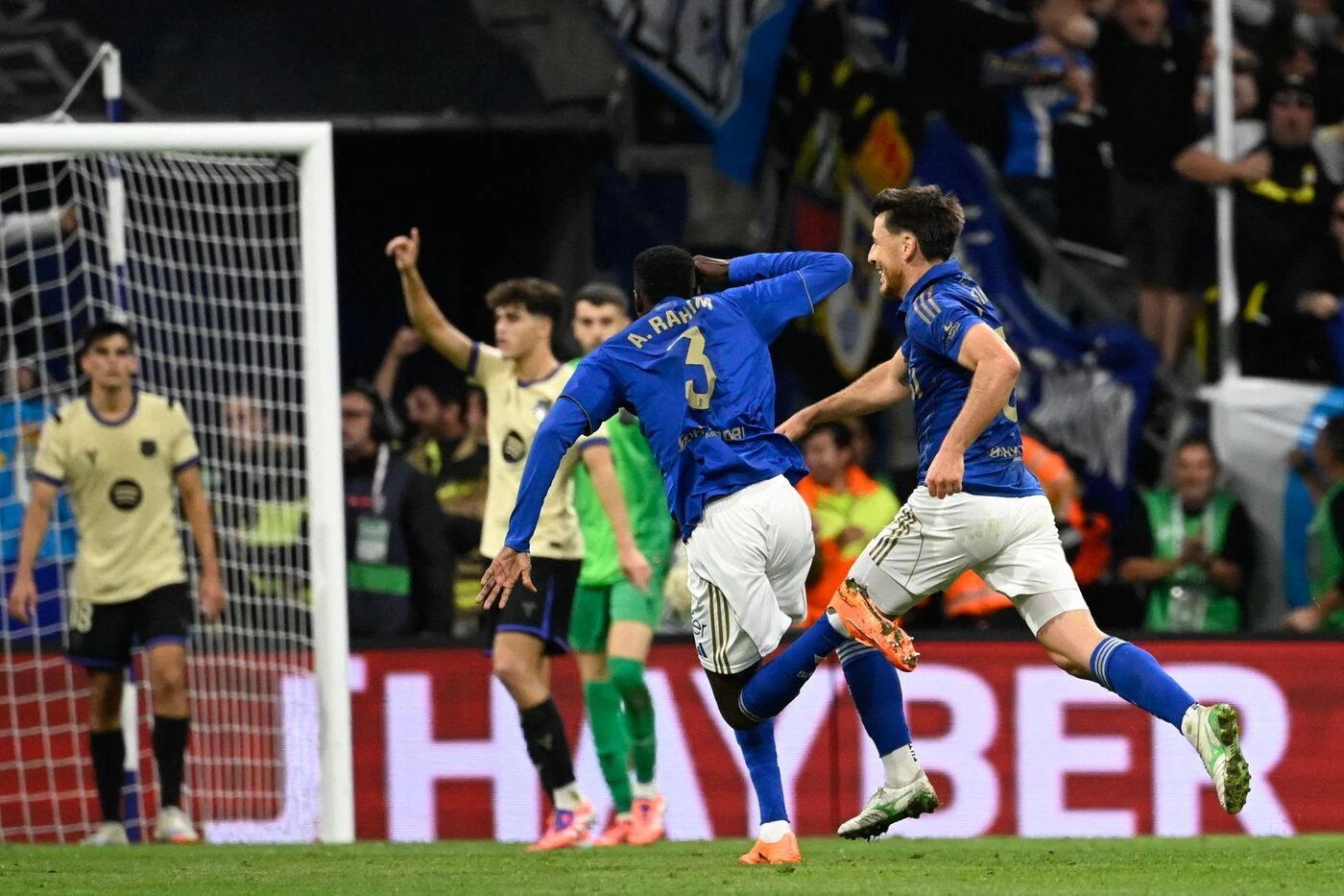 Oviedo - Barcelone : la vidéo du lob de 40 m encaissé par les Catalans après une grosse erreur du gardien