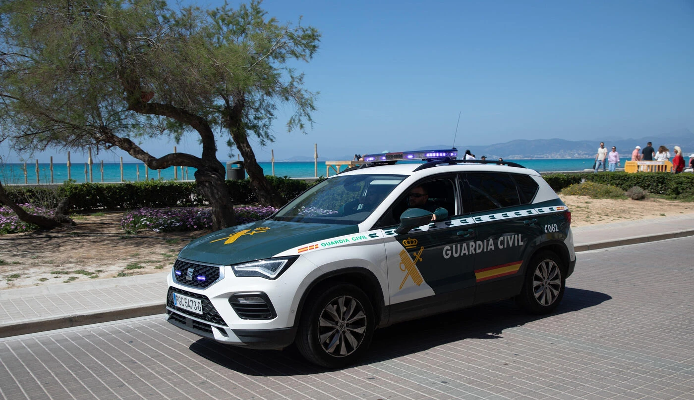 Deux frères de 11 et 13 ans meurent noyés sur une plage en Espagne, leur père s’est jeté à l’eau sans réussir à les sauver