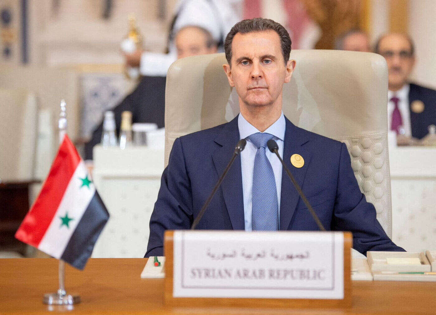 « Il a laissé ses partisans affronter leur propre destin » : les dernières heures de Bachar al-Assad avant la chute du régime