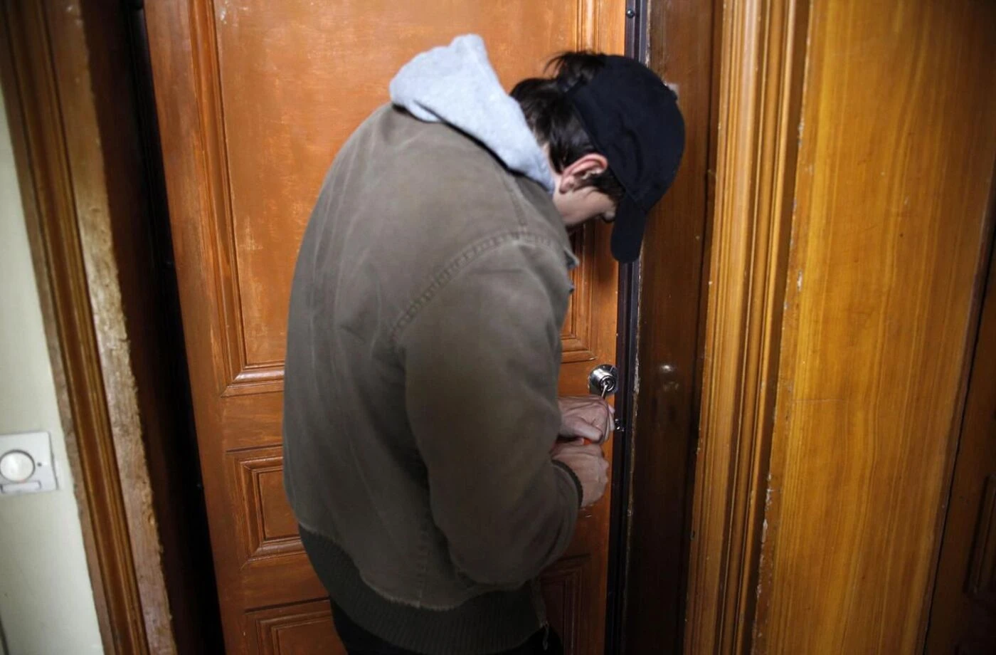 Paris: des cambrioleurs spécialisés dans les cabinets d’avocat trahis par la vidéosurveillance
