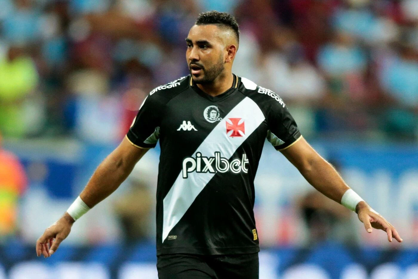 Dimitri Payet visé par la plainte d’une femme qui l’accuse de « violence physique et psychologique » au Brésil