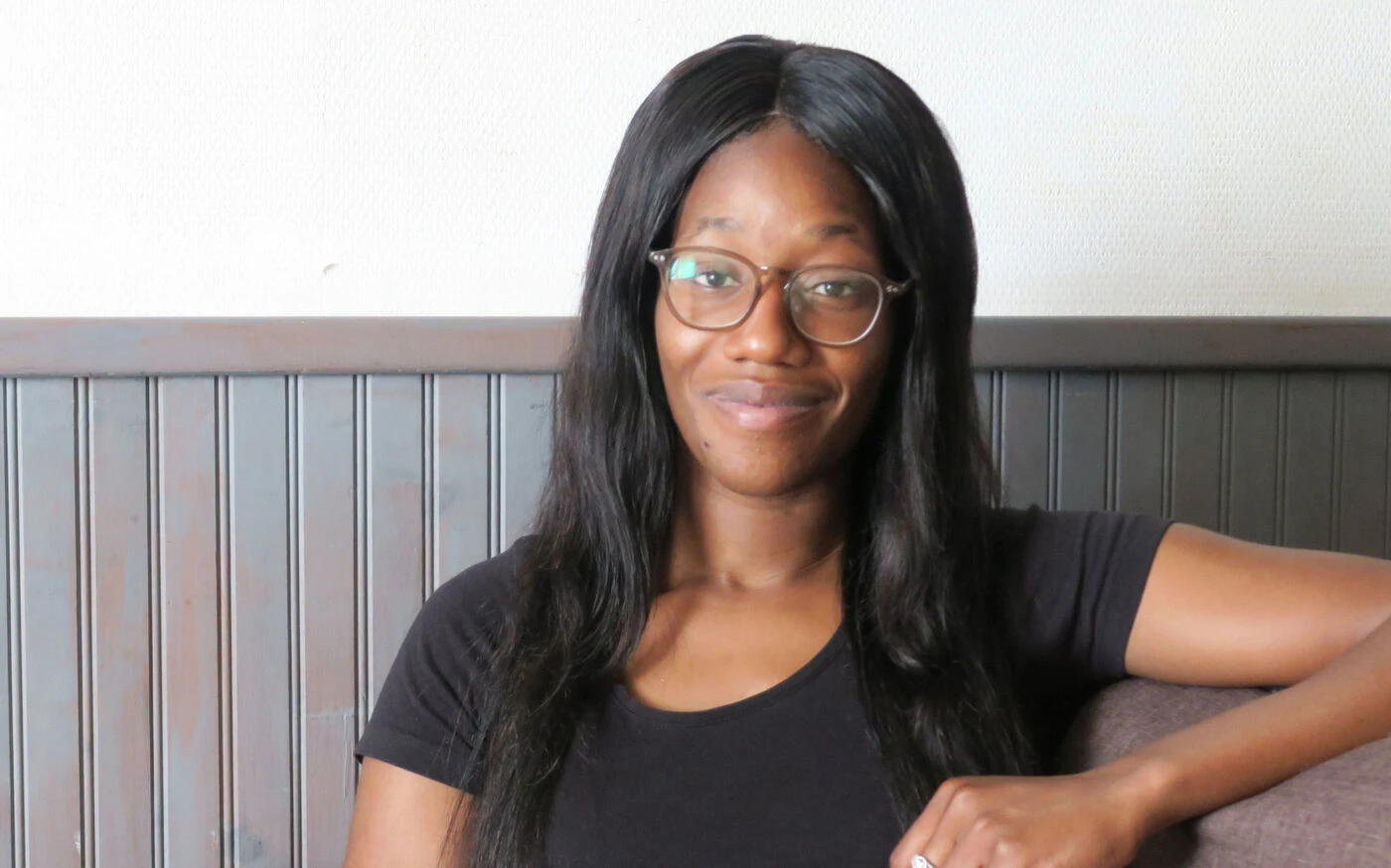 « J’ai voulu les aider à mon tour » : Jenyfer Magweth se bat contre la prostitution des mineuresÉcouter