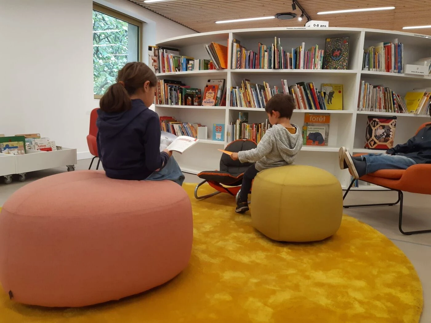 À Versailles, la nouvelle médiathèque vous accueille aussi… le dimanche !