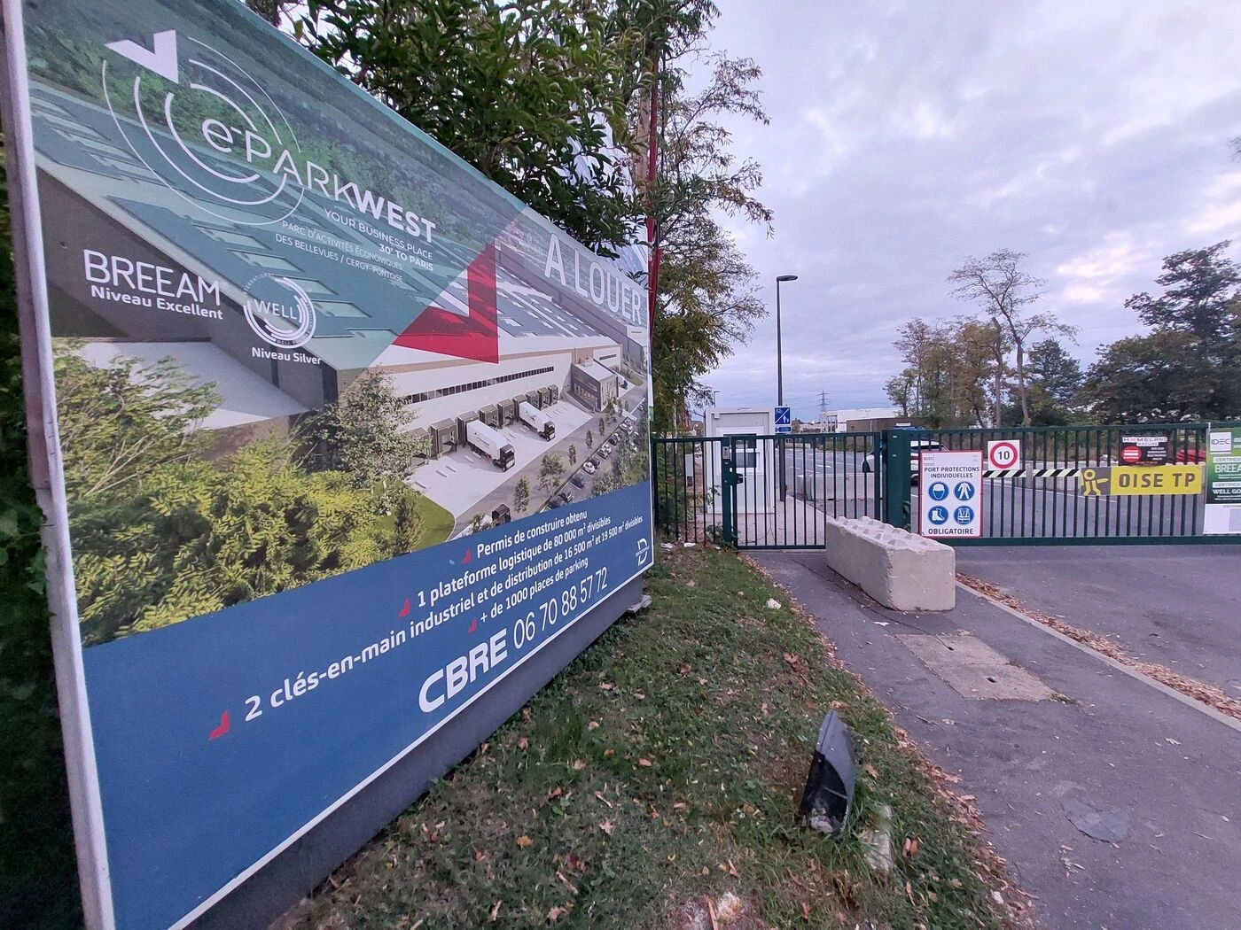 « Un nouveau mort au travail » : dans le Val-d’Oise, un ouvrier de 55 ans décède en tombant d’un toit