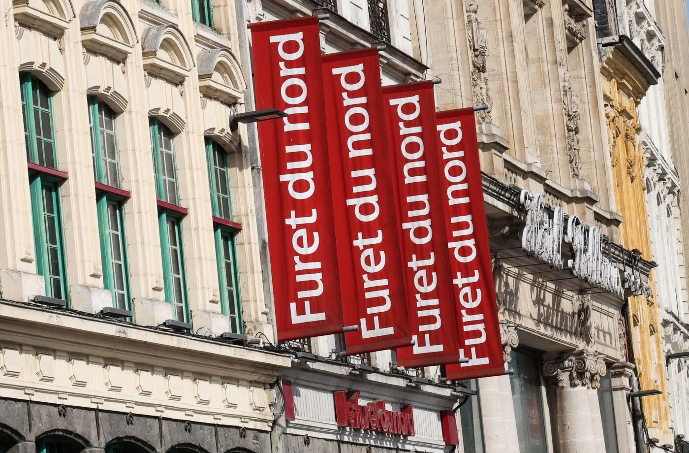 Les librairies Furet du Nord et Decitre, dans la tourmente, demandent leur placement en redressement judiciaire