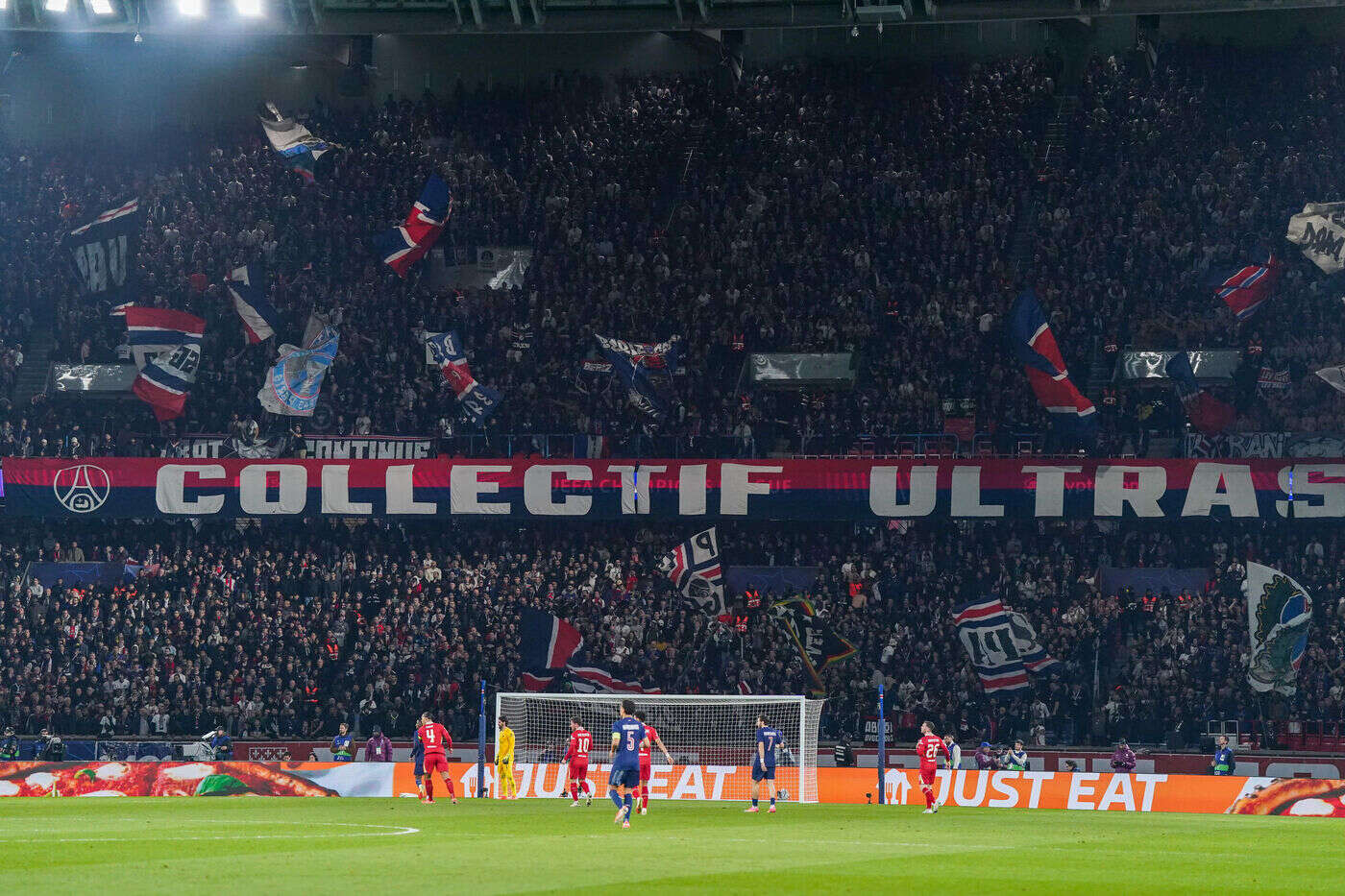 PSG-Liverpool : pourquoi le club ne présentera pas ses excuses pour la banderole visant deux journalistes de L’Équipe