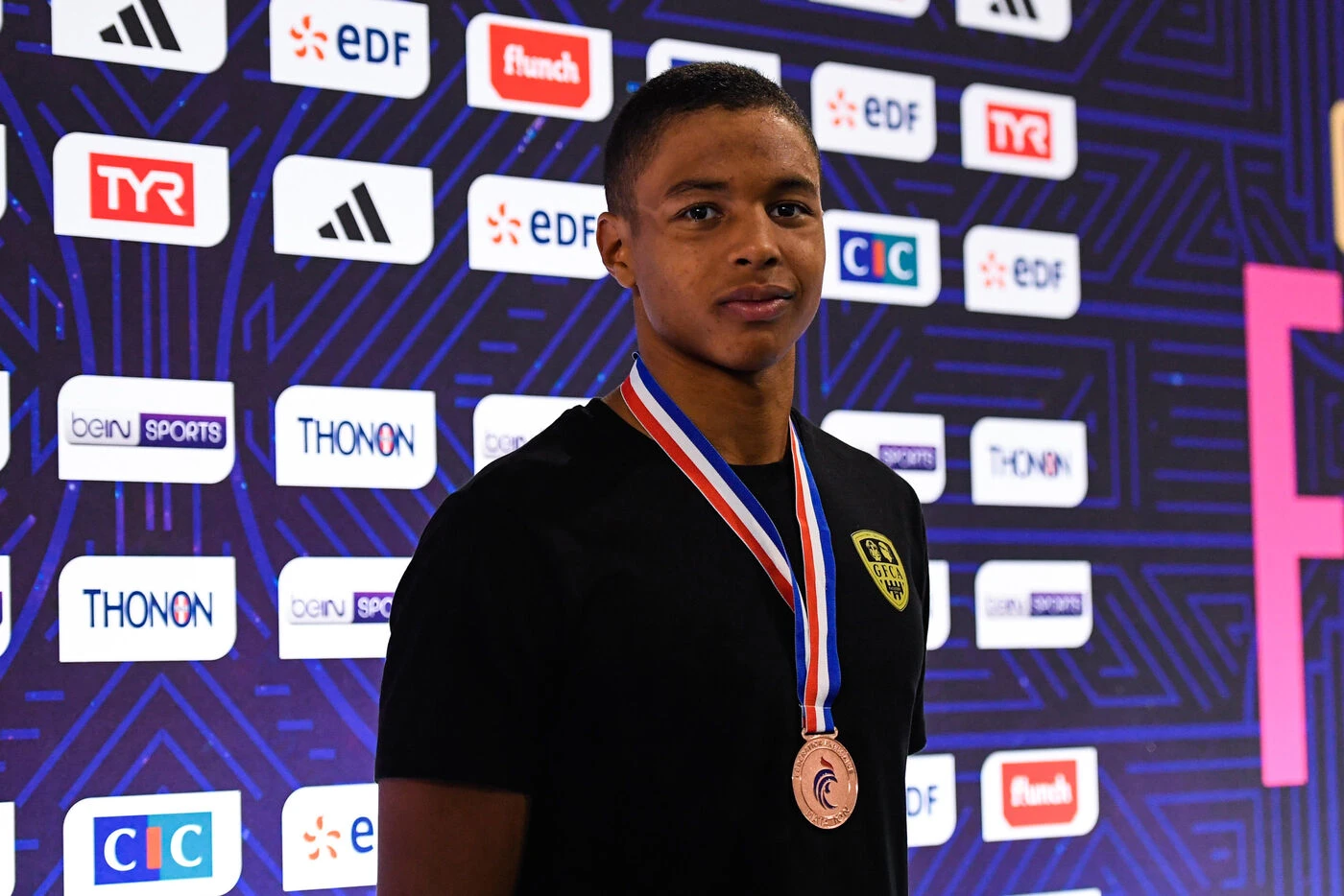 Cinq records de France à 15 ans : Sauveur Cristofini, plus rapide que Léon Marchand au même âge, impressionne