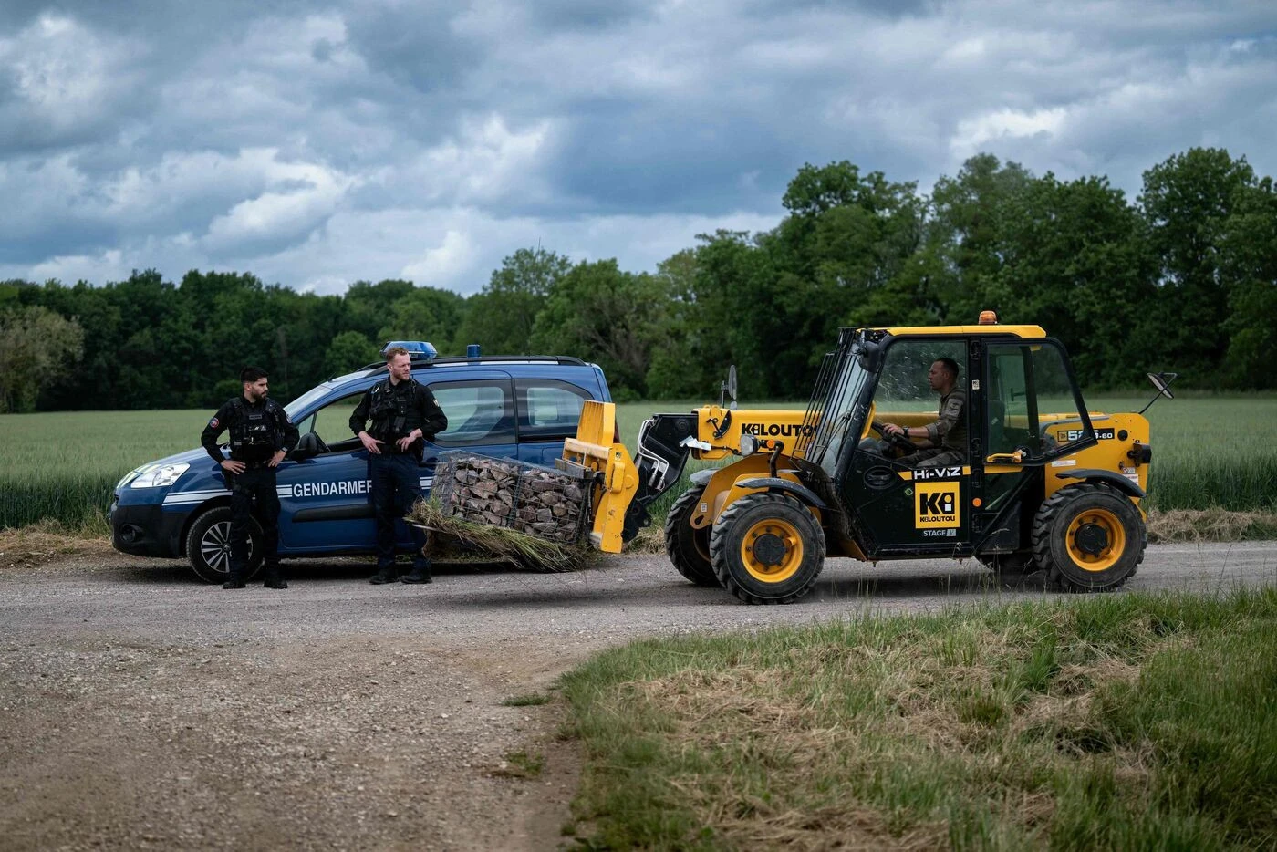 Yonne : après le décès d’un gendarme, les fouilles dans le « cimetière » d’Émile Louis suspendues au moins jusqu’à l’automne