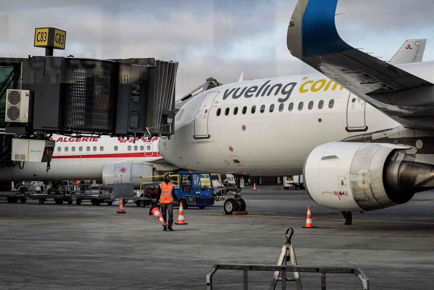 Ados juifs débarqués par Vueling : la compagnie persiste et évoque des témoignages corroborant sa version des faits