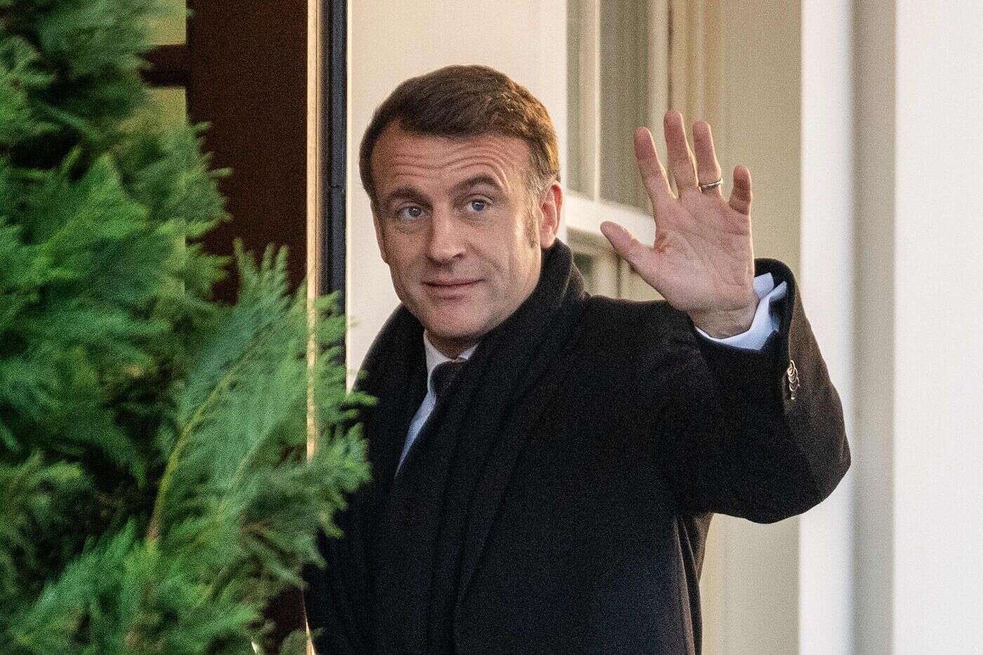 Visite à Washington : Macron rejoint Trump à la Maison-Blanche pour un appel avec le G7